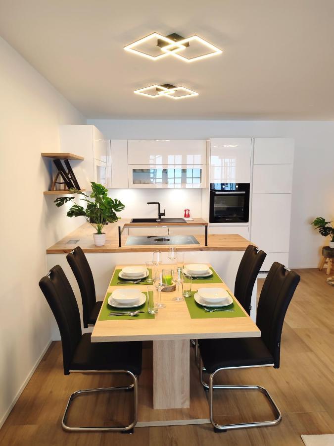 Modern Mountain - Free Parking & Sauna Apartment *